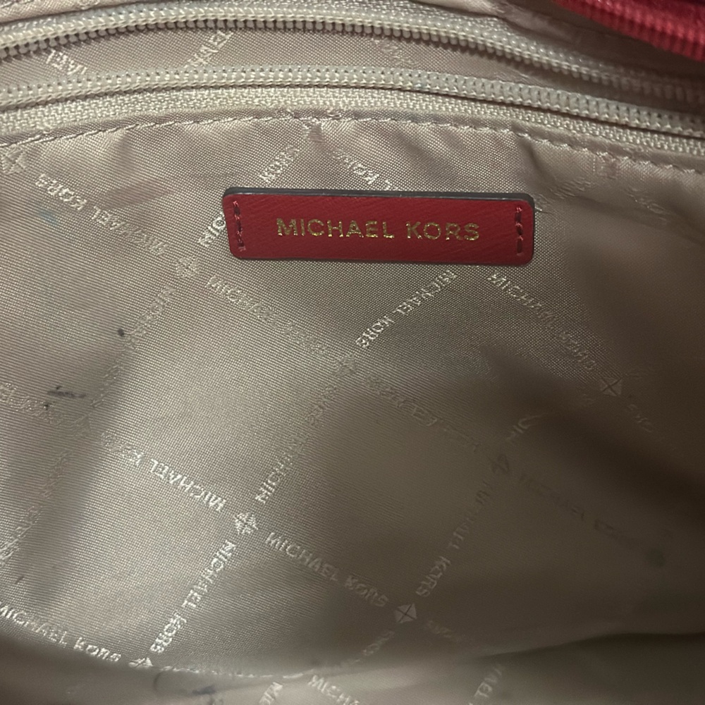 Authentic Michael Kors Jet Set tote with chain straps